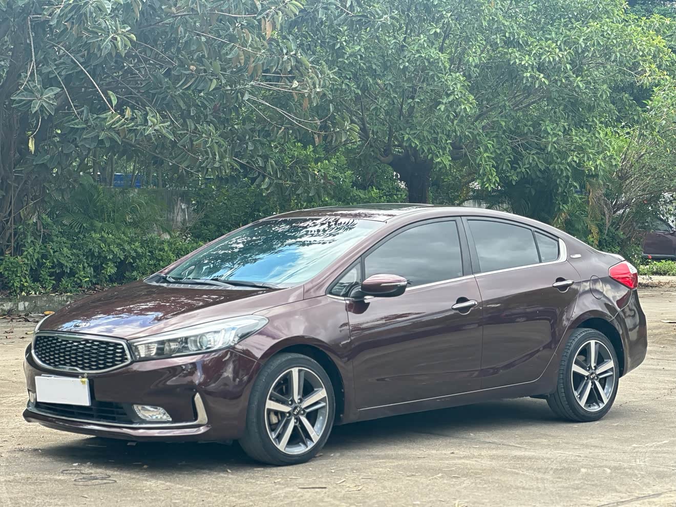 Kia K3 2017 car image 