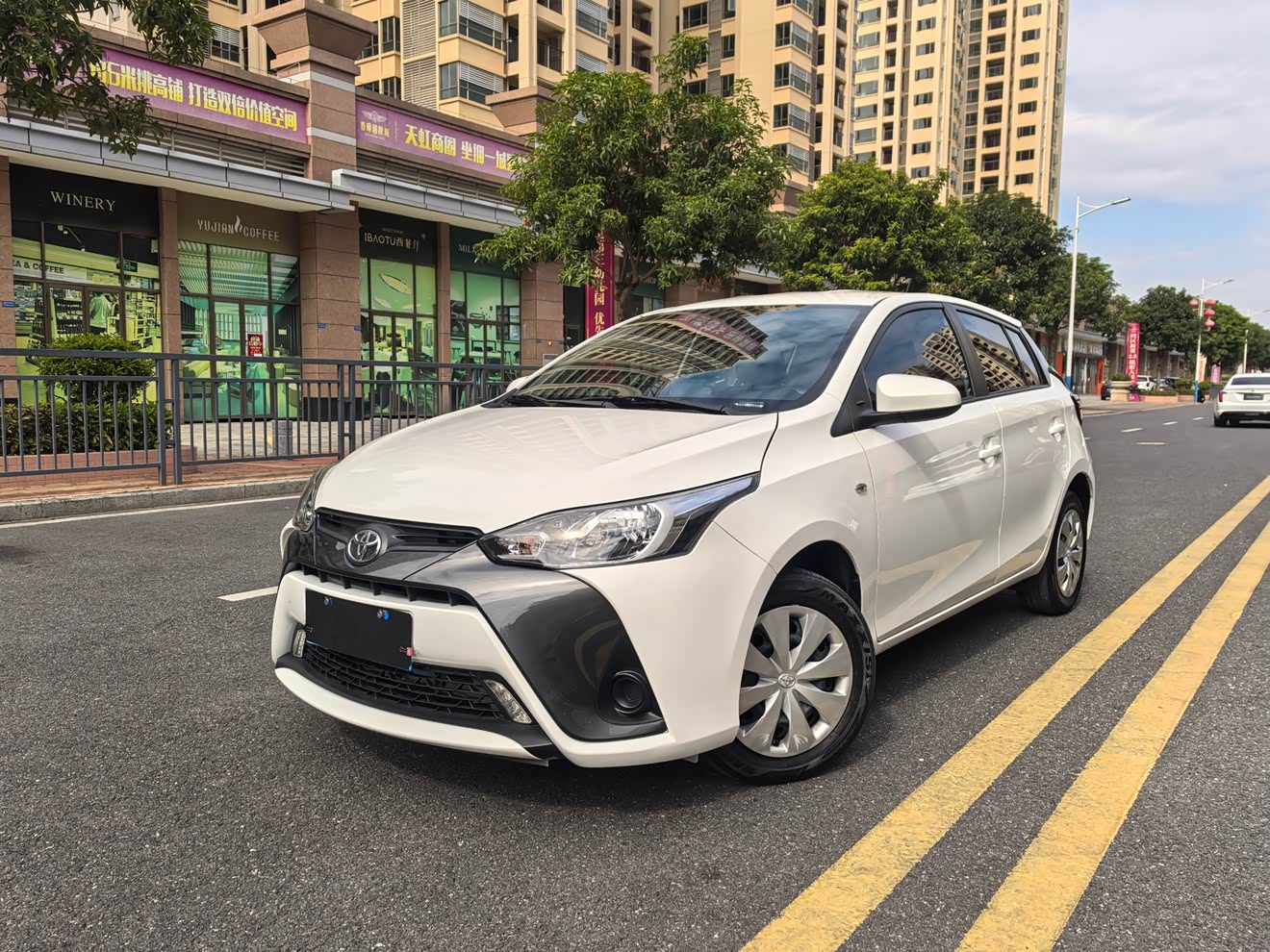 Toyota Yaris L Zhixuan 2022 Toyota Yaris L Zhixuan 2022 immagine di auto