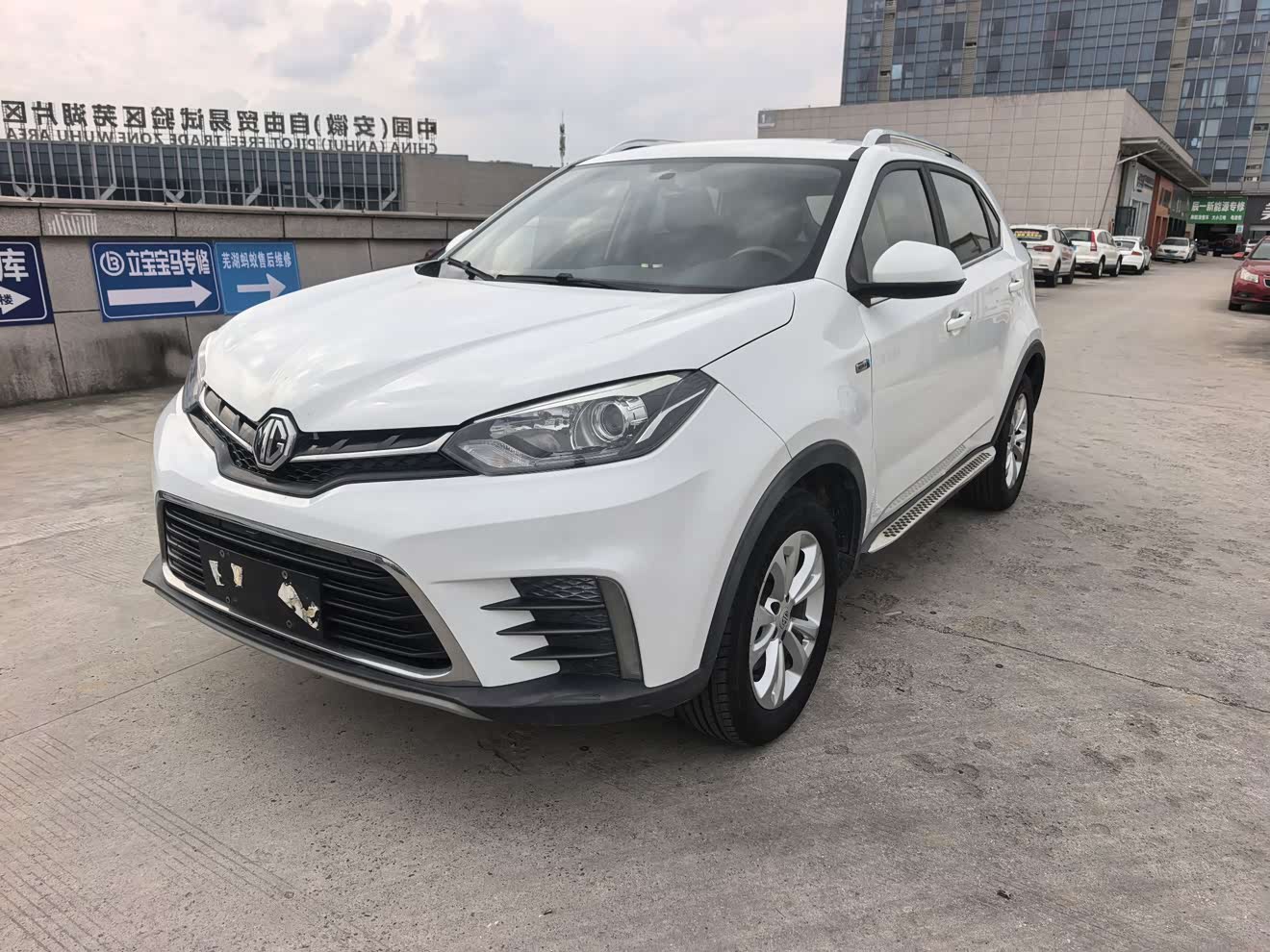 MG GS 2019 MG GS 2019 car image