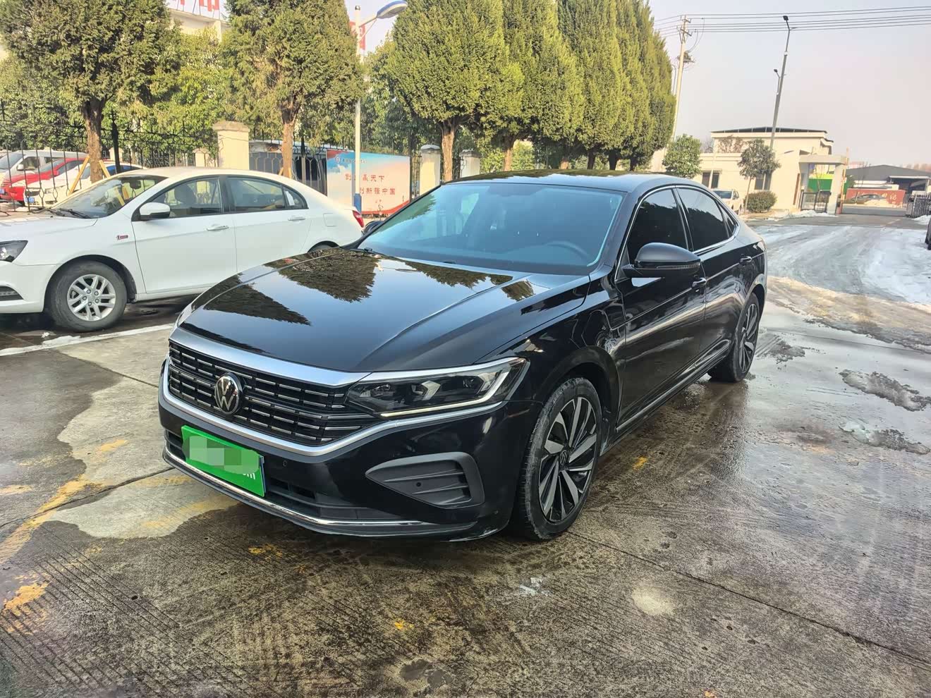 Volkswagen Passat 2023 immagine di auto 