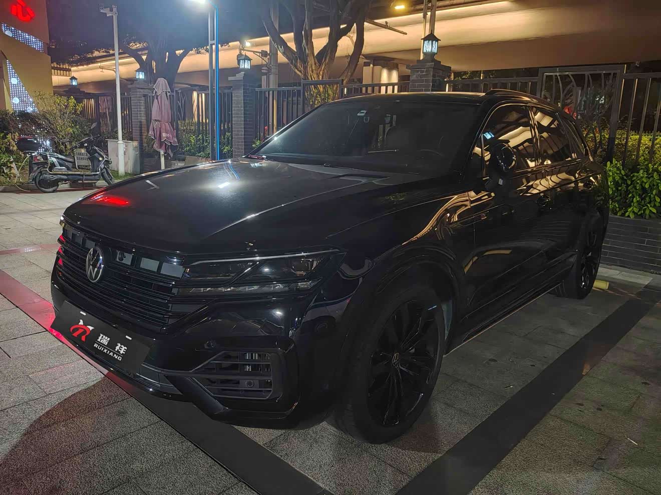 Volkswagen Touareg 2022 car image 