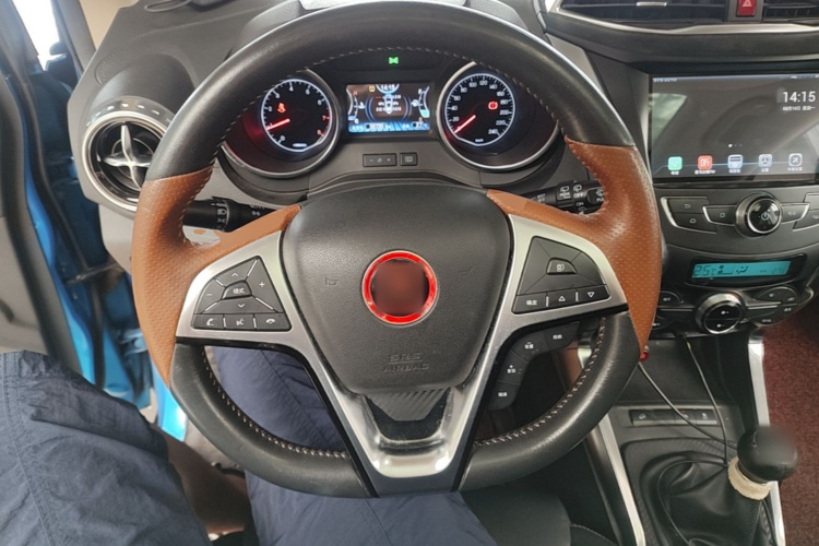 BYD Yuan 2016 #11 BYD Yuan 2016 car image #11