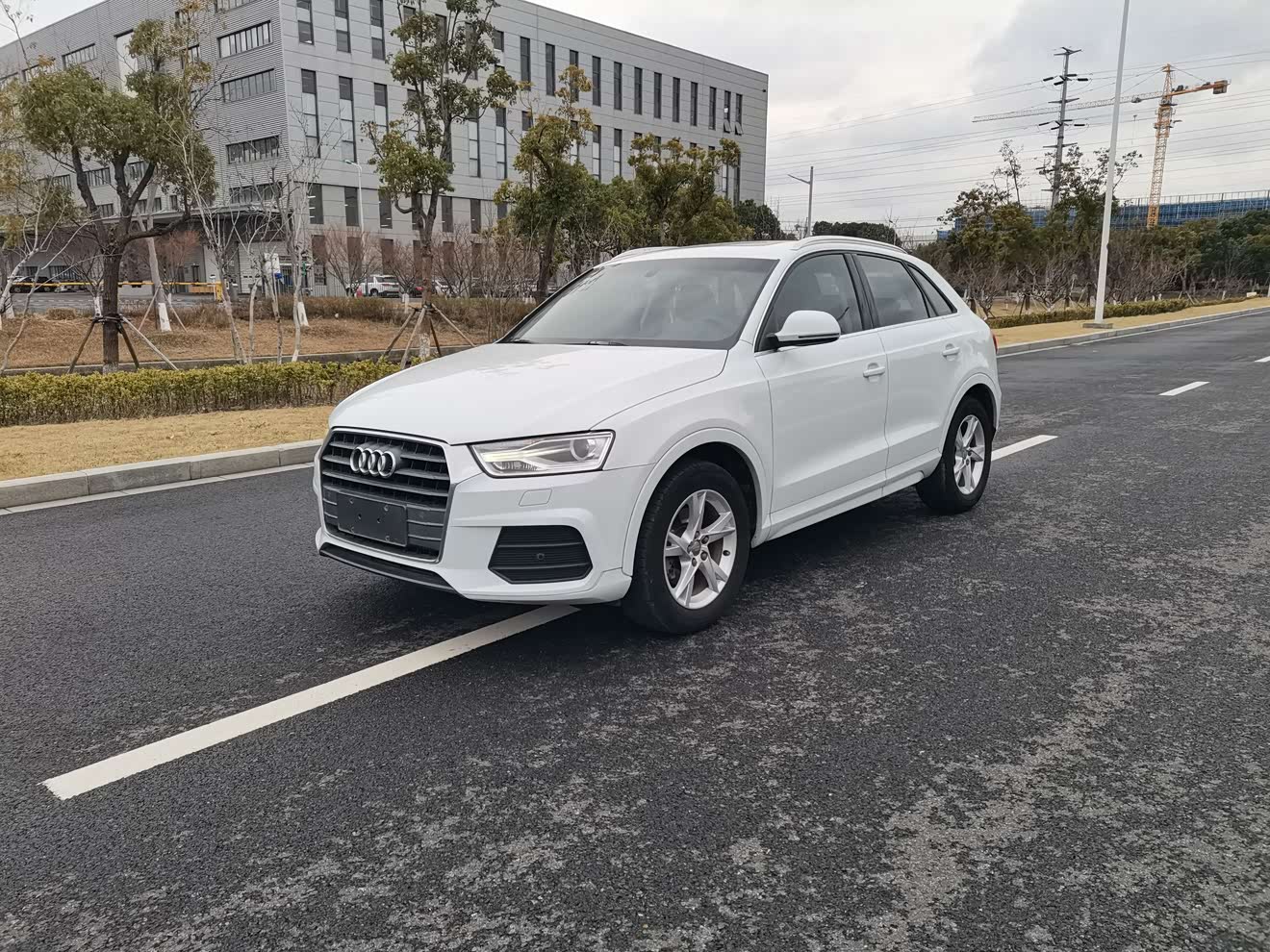 Audi Q3 2016 car image 