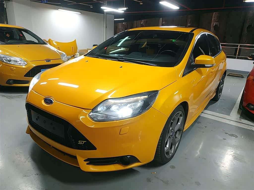 Ford Focus (Imported) 2015 Ford Focus (Imported) 2015 car image