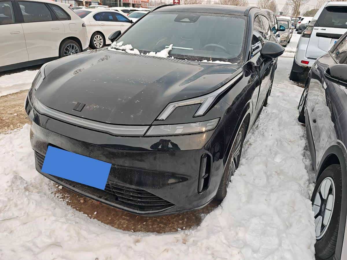 Lynk & Co 08 EM-P 2024 car image 
