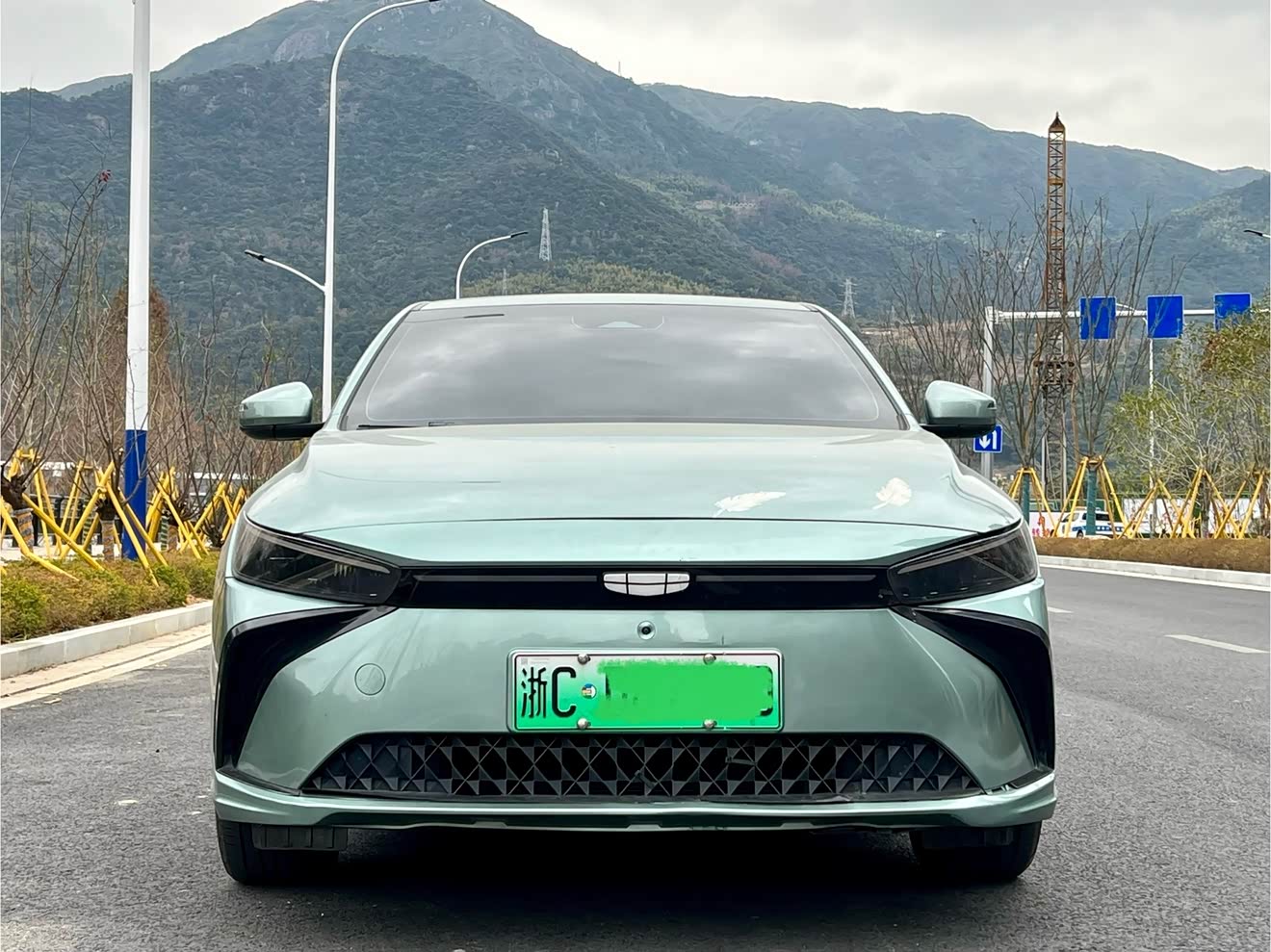 GEELY 2023 car image 