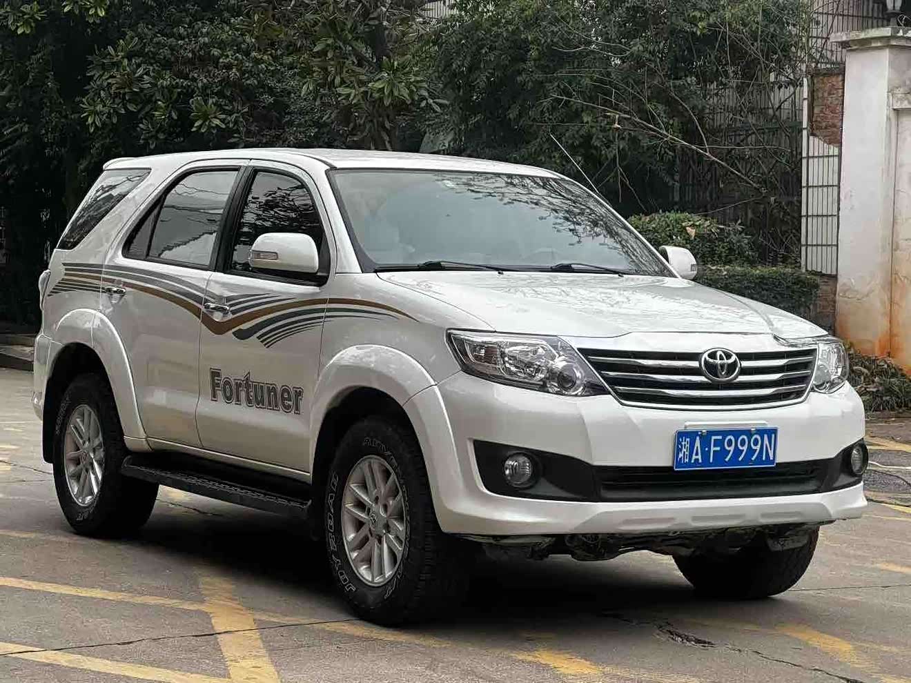 Toyota Fortuner 2018 汽车图片 