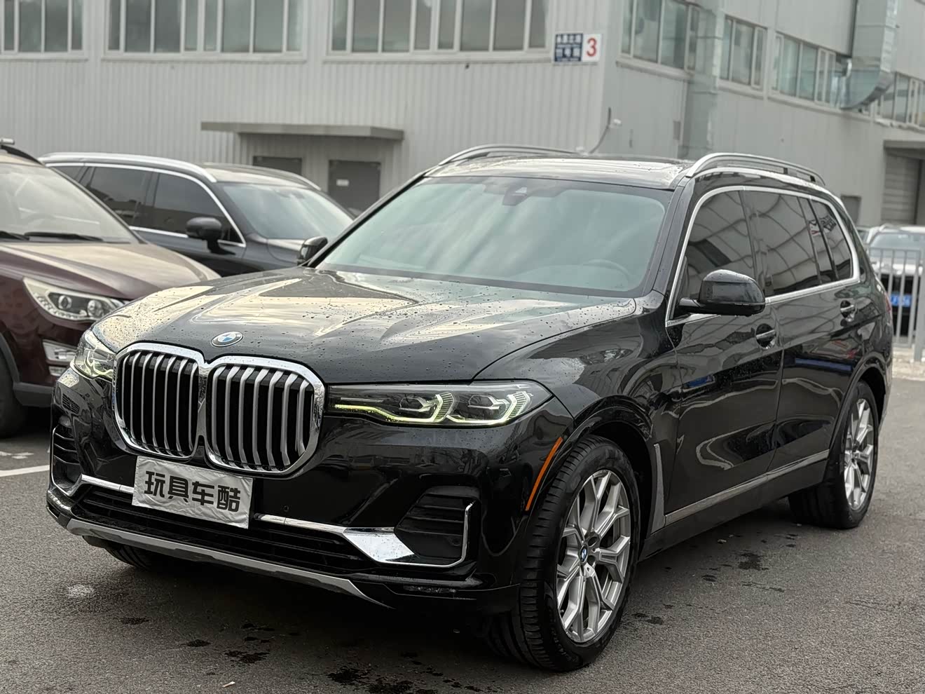 BMW X7 2019 car image 