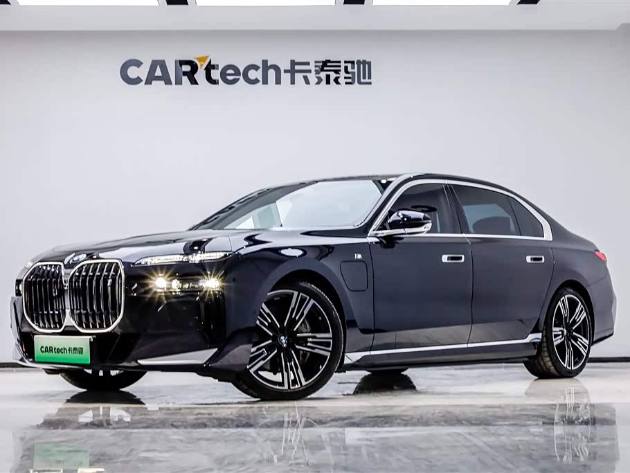 BMW i7 2024 car image 