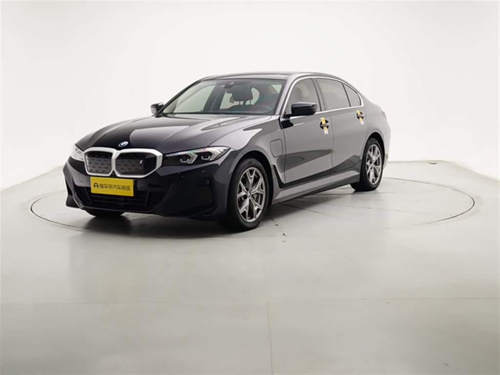 BMW i3 2023 BMW i3 2023 car image