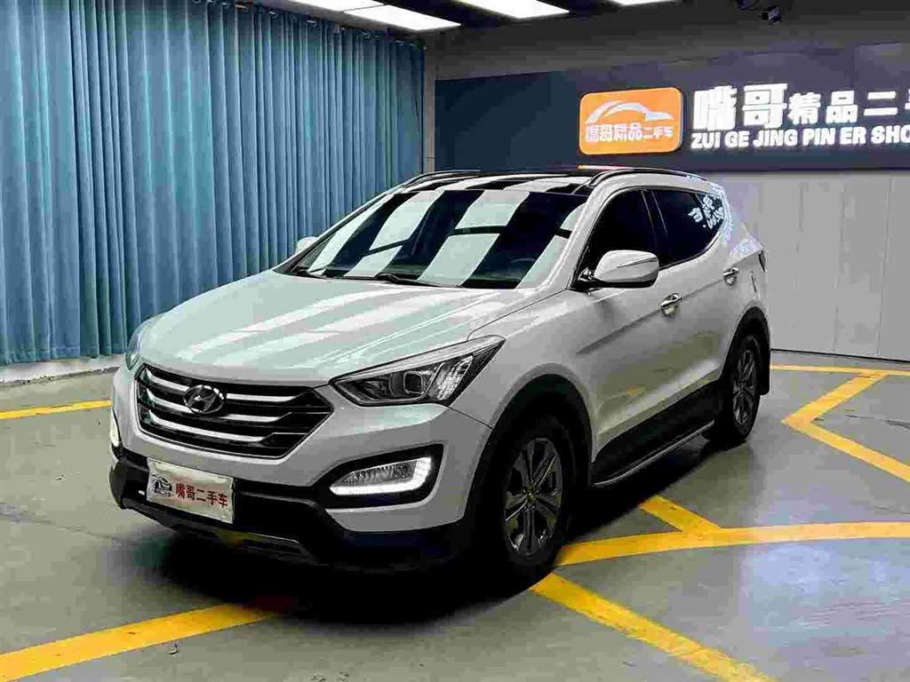 Hyundai Santa Fe 2016 car image 