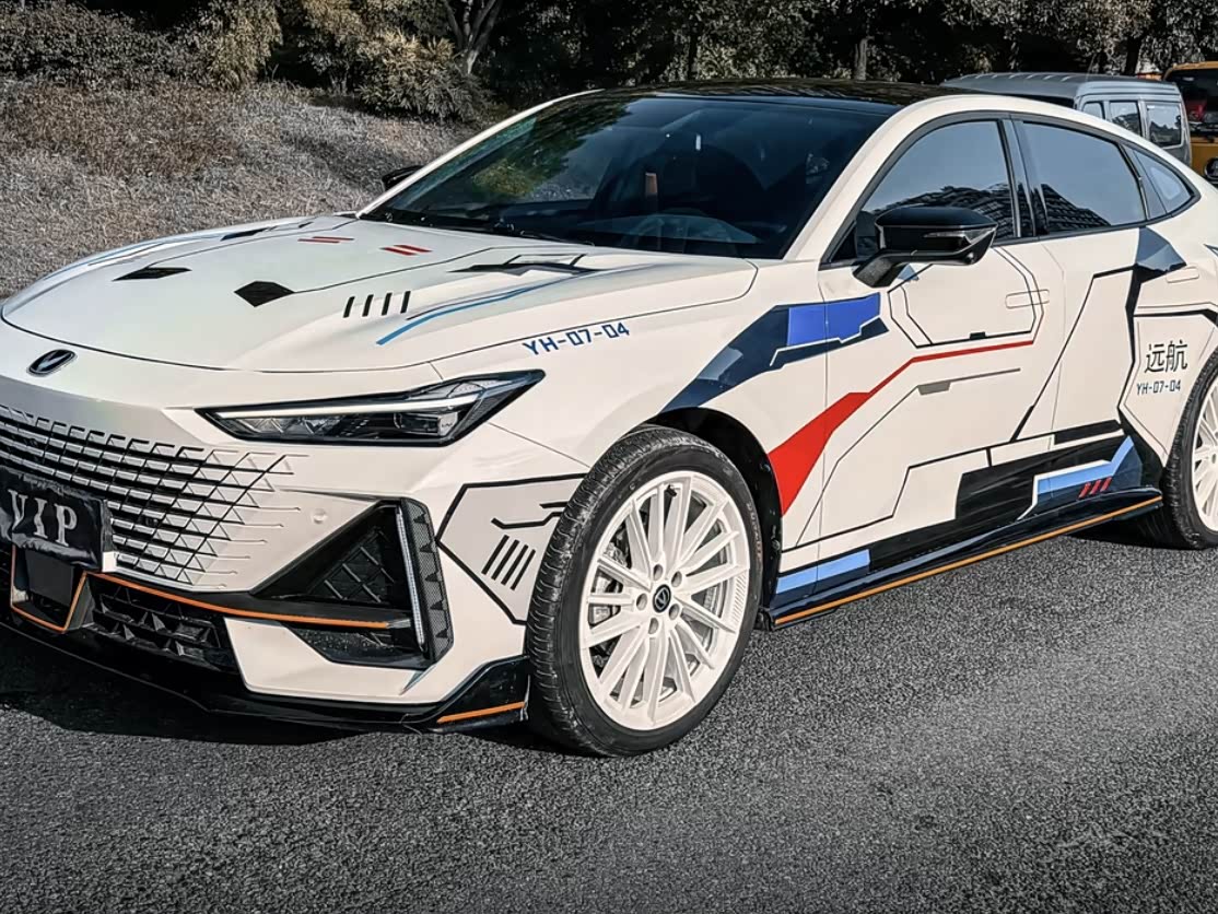 Changan UNI-V 2022 car image 