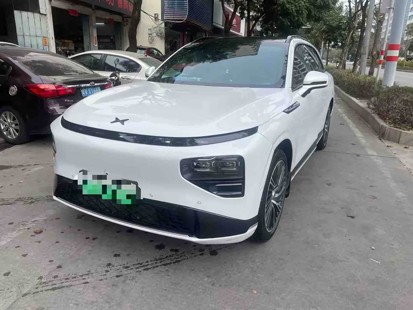 Xpeng G9 2024 immagine di auto 