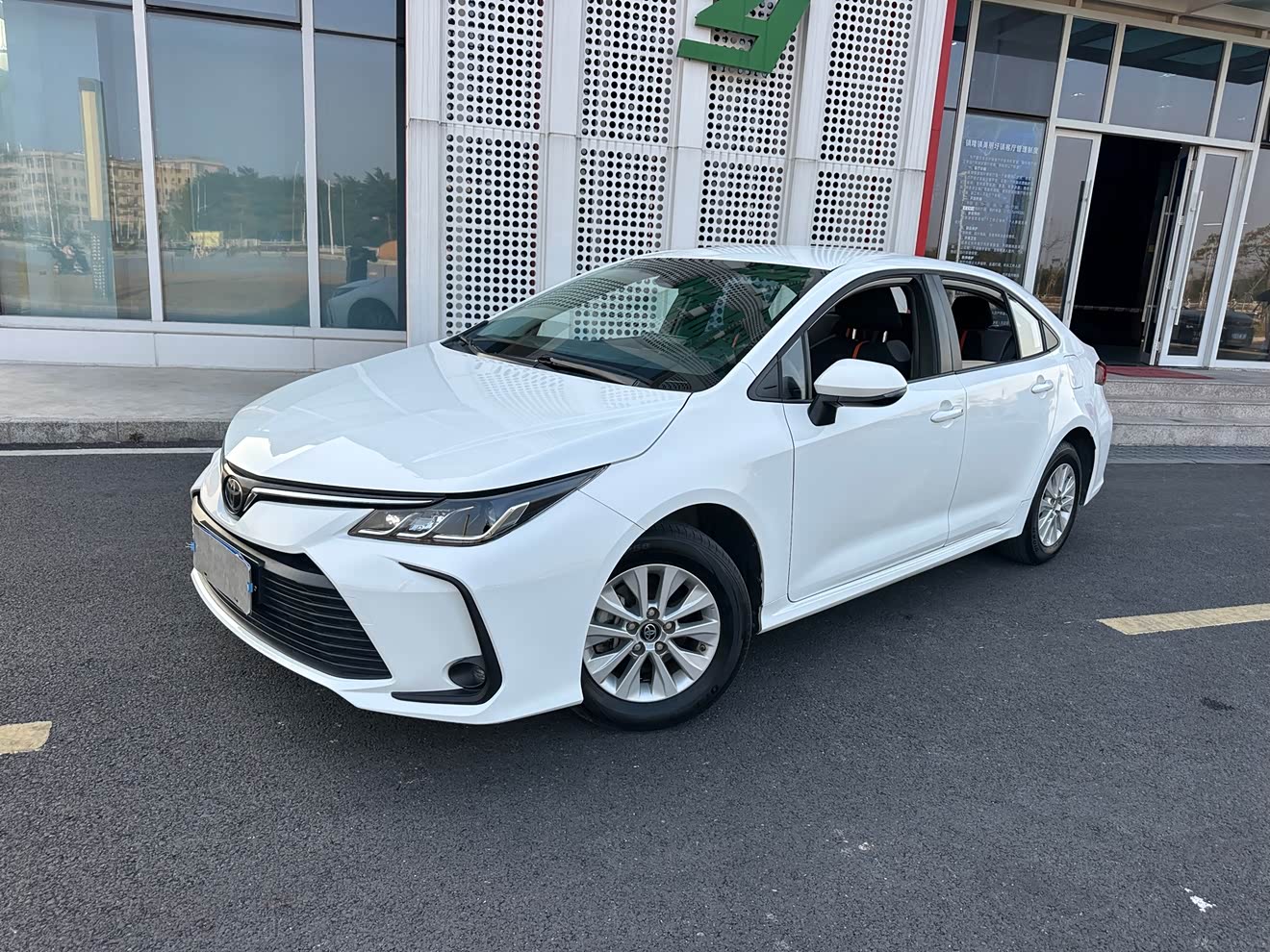 Toyota Corolla 2023 car image 