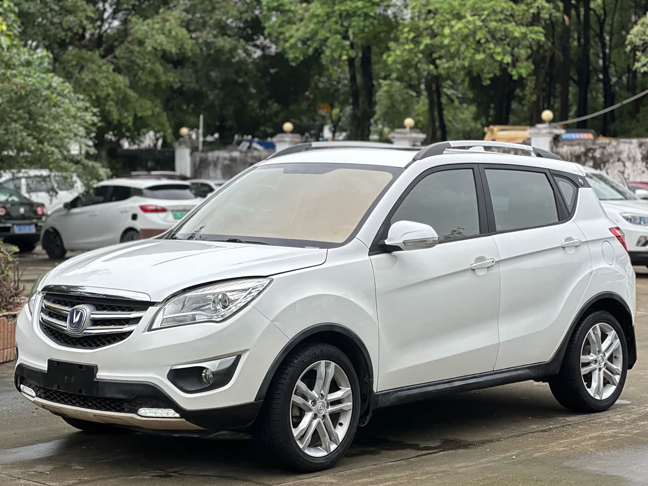 Changan CS35 2016 car image 