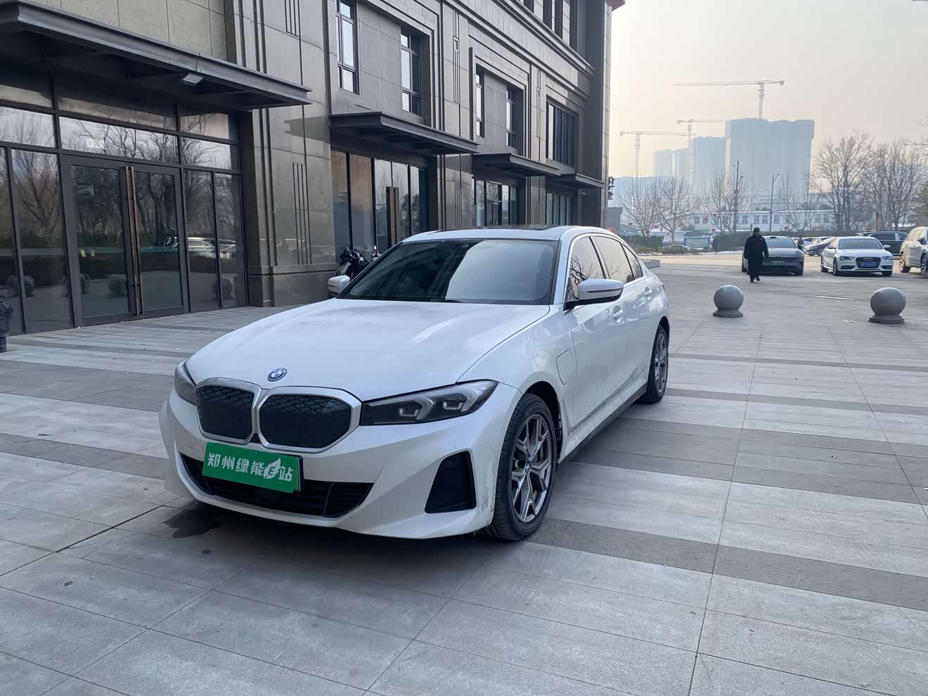 BMW i3 2024 car image 