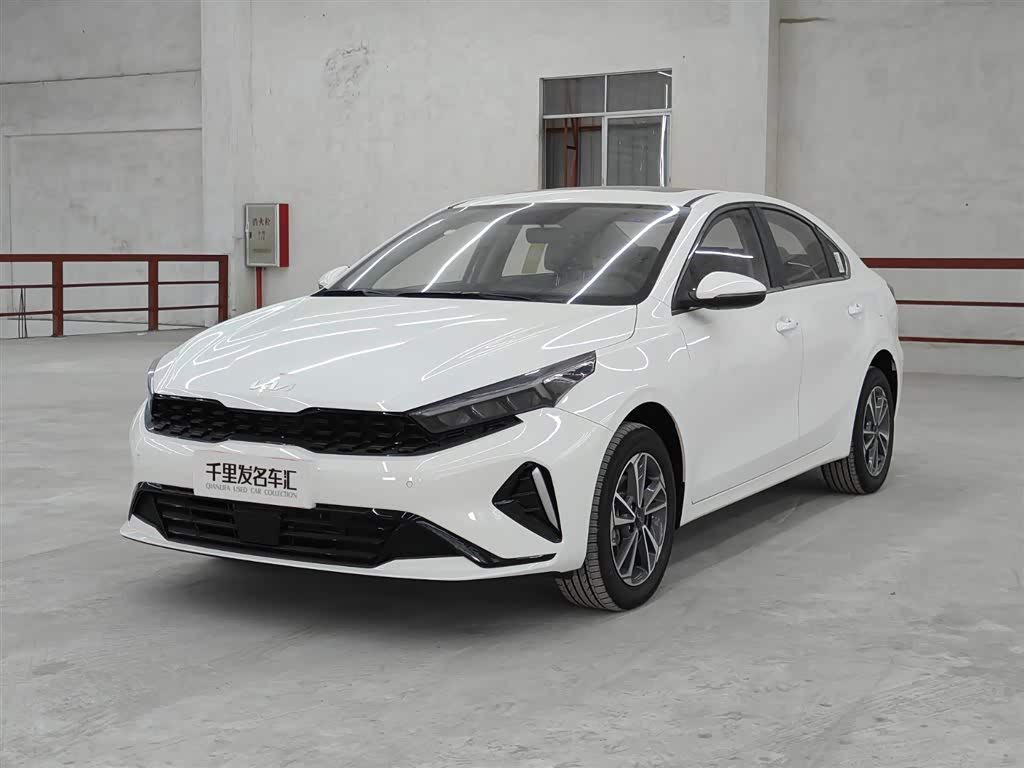 Kia K3 car image 
