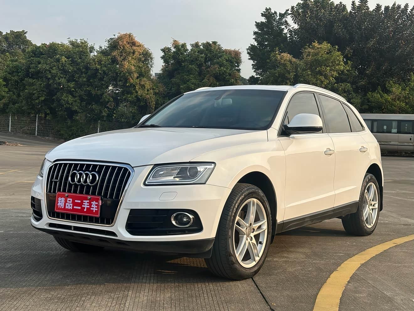 Audi Q5 2017 car image 