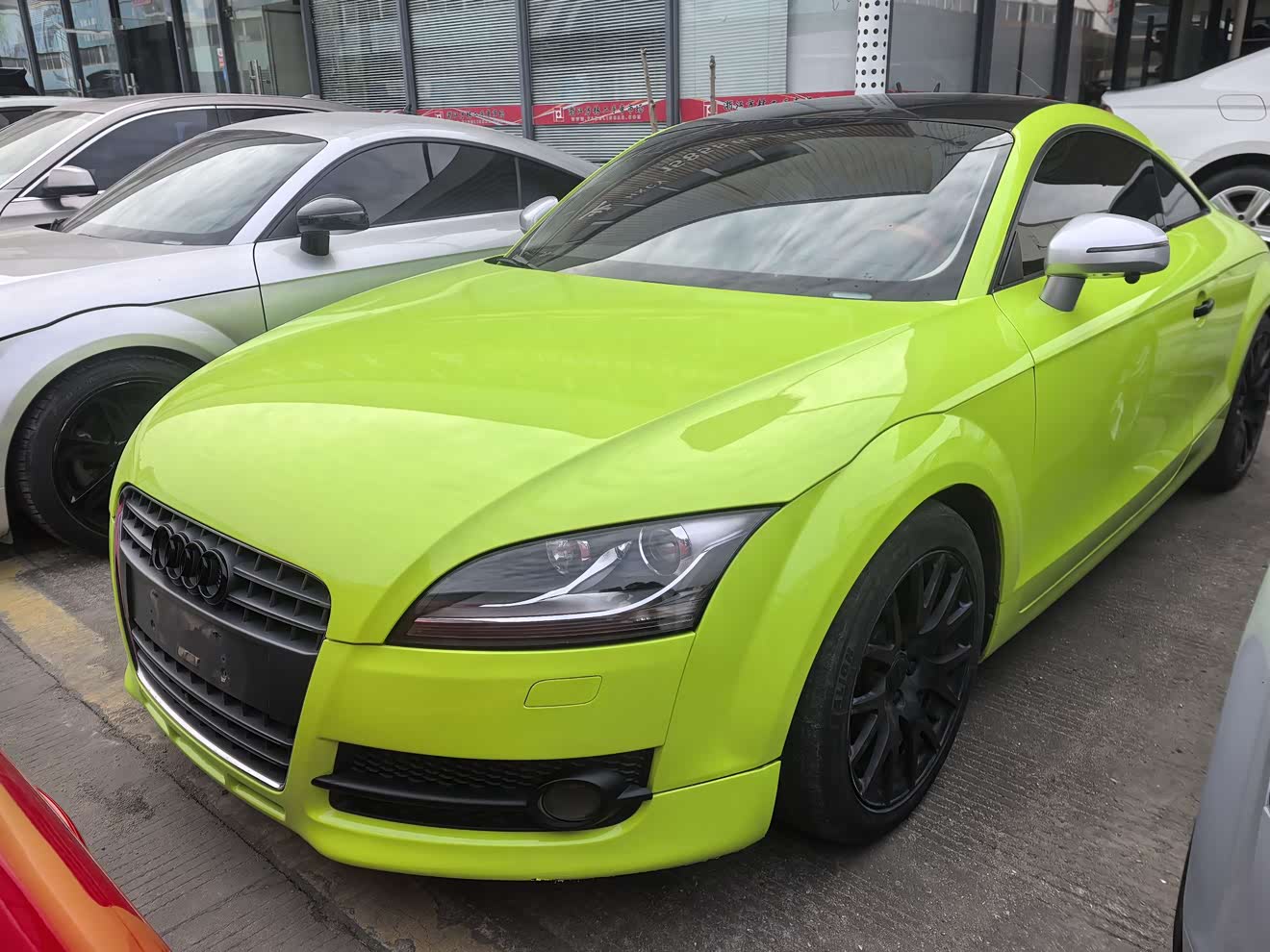 Audi TT 2009 Audi TT 2009 car image