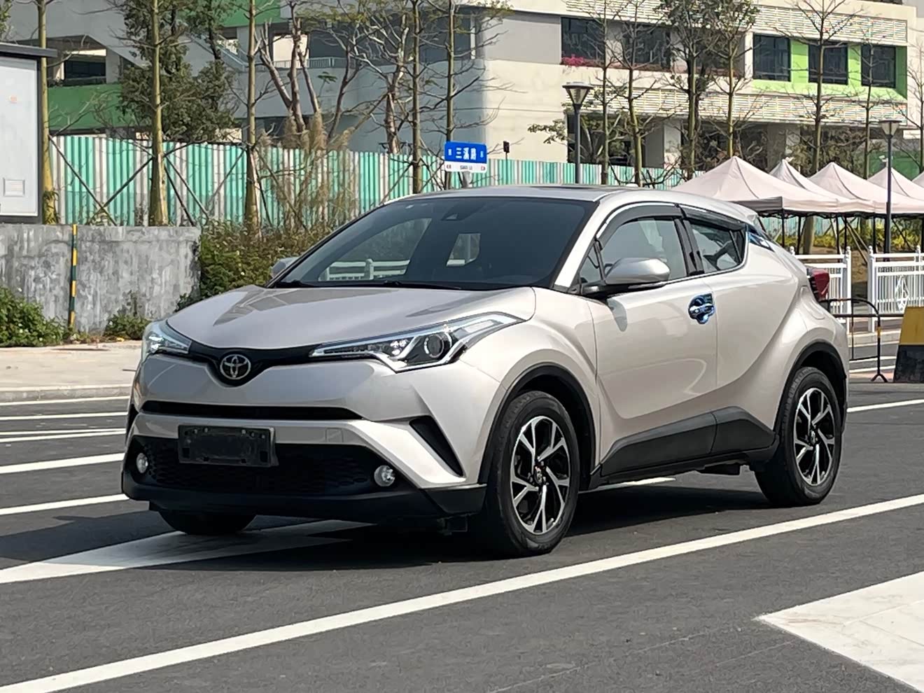 Toyota C-HR 2021 Toyota C-HR 2021 immagine di auto
