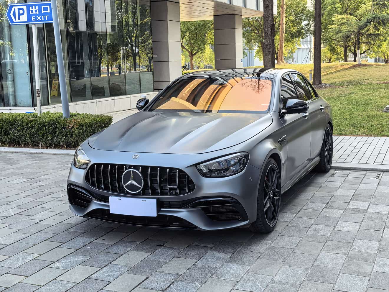 Mercedes-Benz E AMG 2021 immagine di auto 