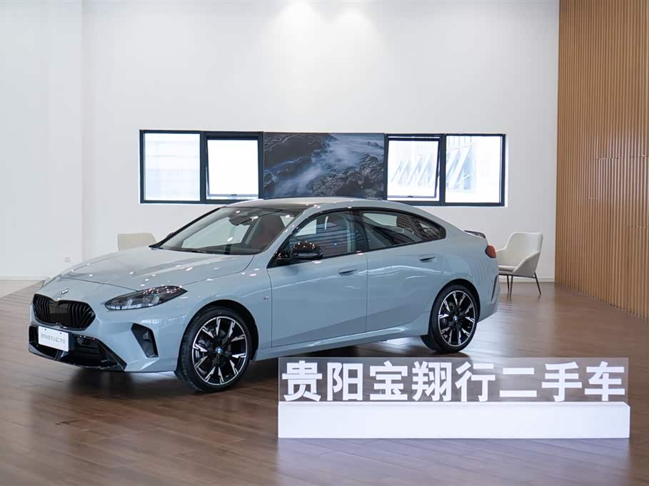 BMW 2 Series 2025 صورة سيارة 