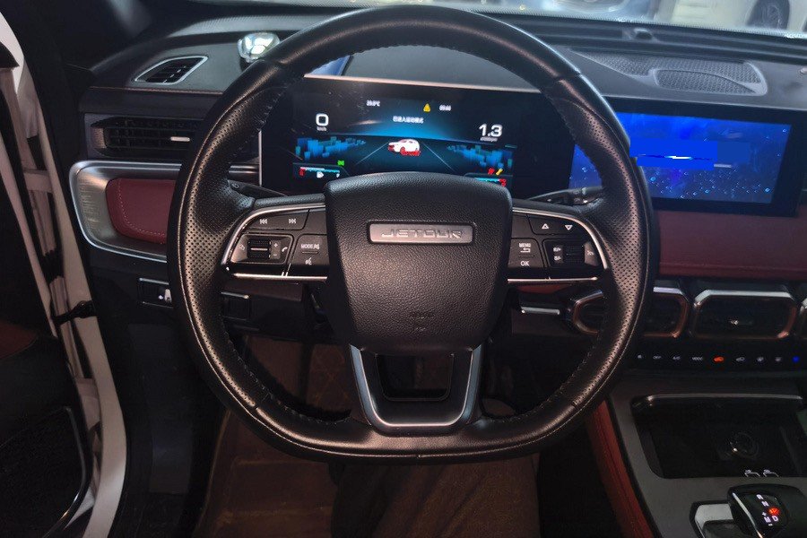 Jetour X70 PLUS 2024 #2 Jetour X70 PLUS 2024 car image #2