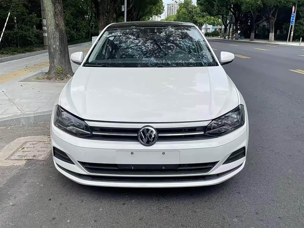 Volkswagen Polo 2019 car image 