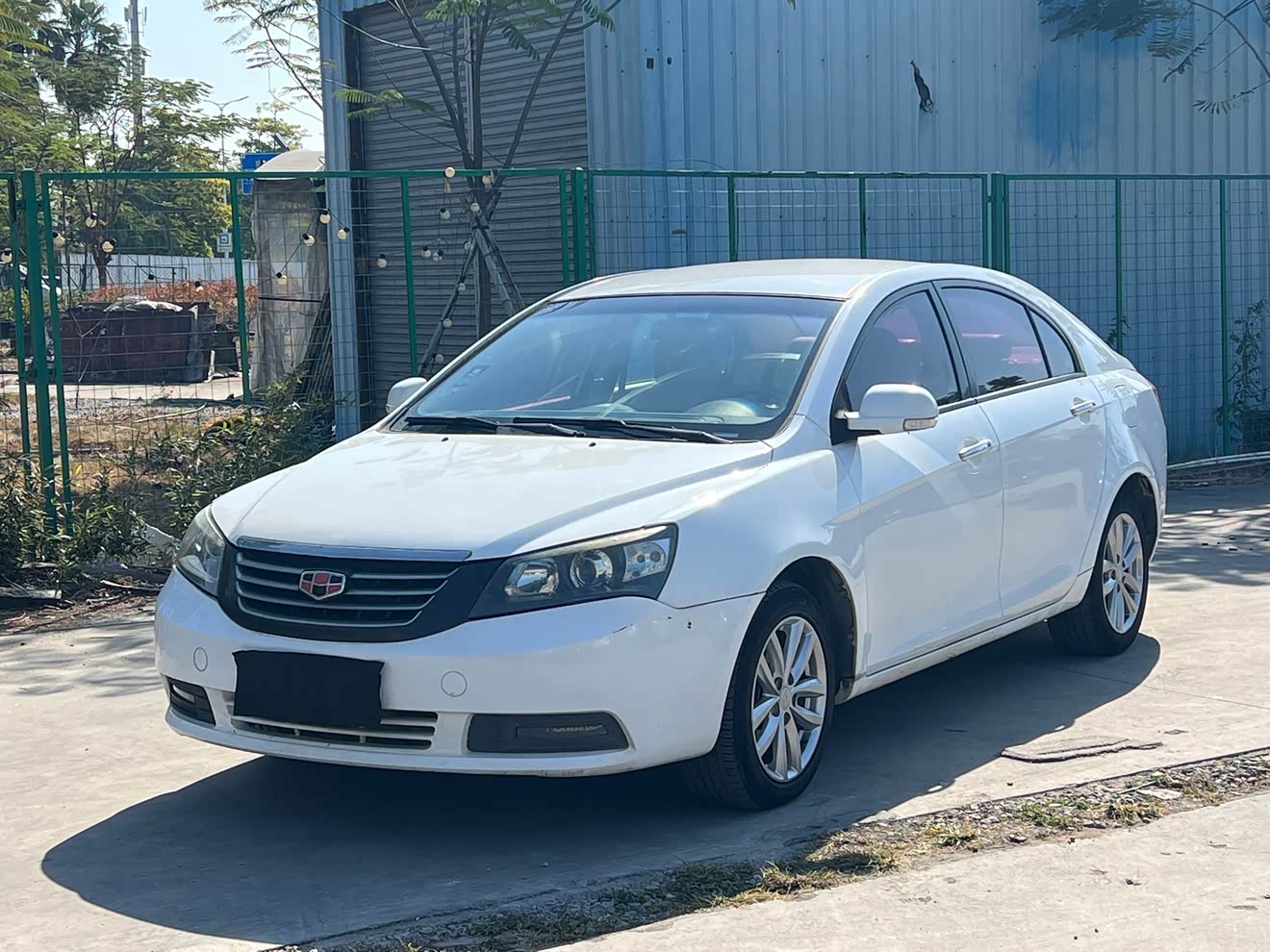 GEELY Emgrand Classic 2014 صورة سيارة 