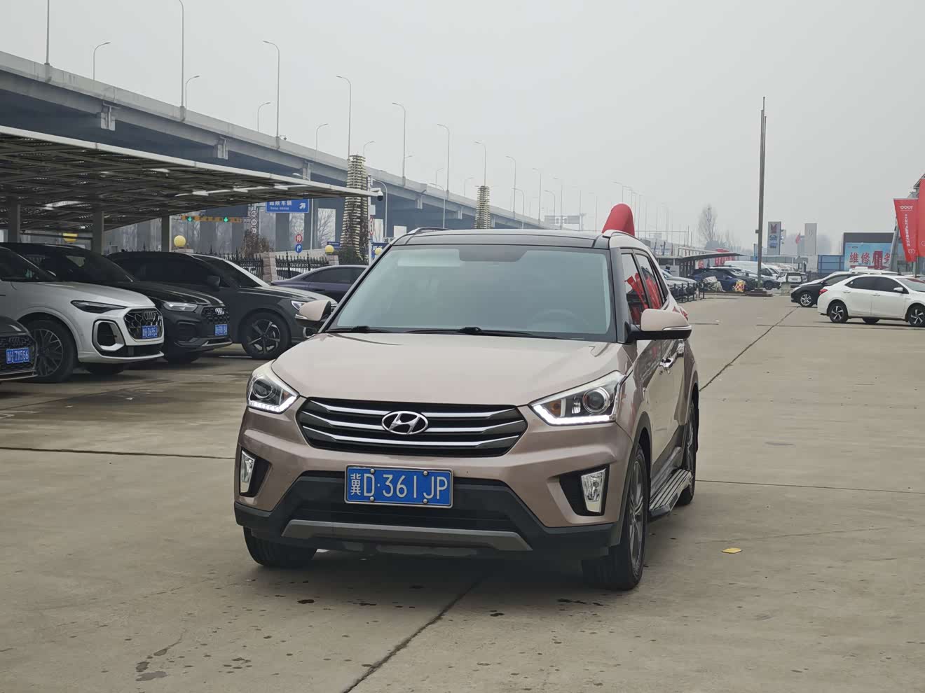 Hyundai ix25 2015 Hyundai ix25 2015 car image