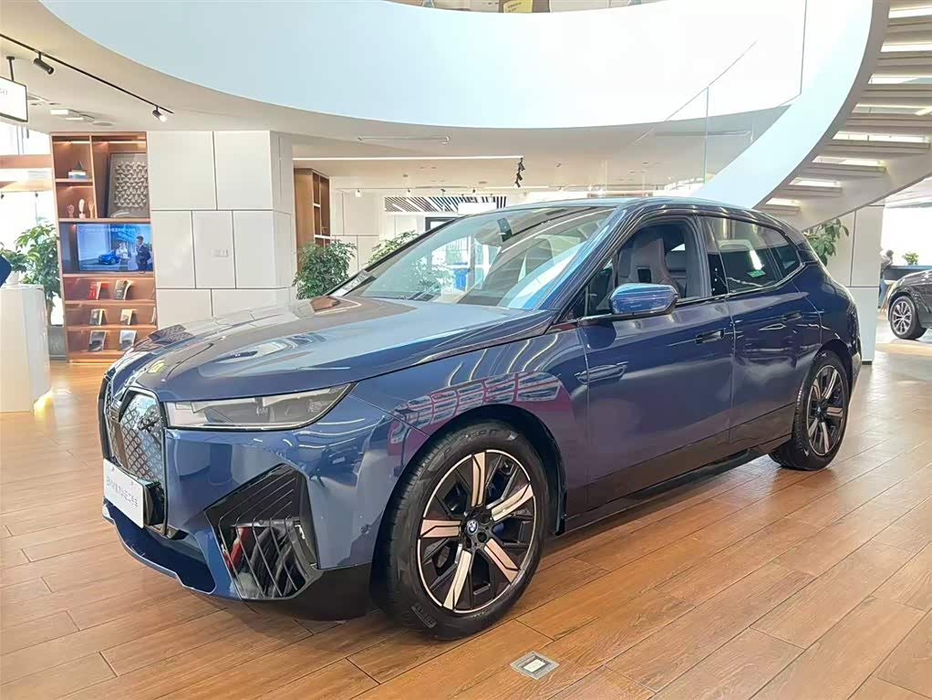 BMW 2023 car image 