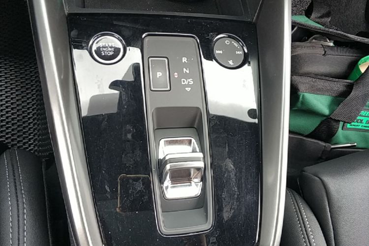 Audi A3 2024 car image #18
