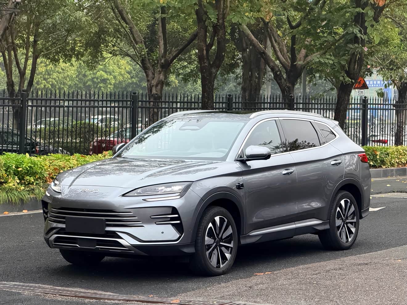 BYD Song Plus New Energy 2025 BYD Song Plus New Energy 2025 car image
