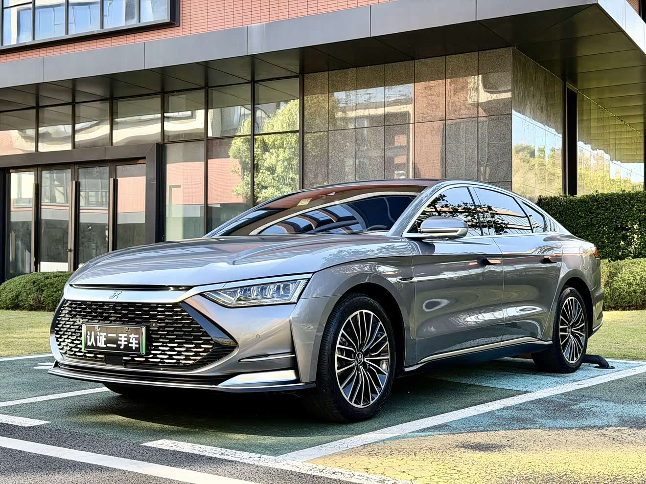 BYD Han 2020 BYD Han 2020 immagine di auto