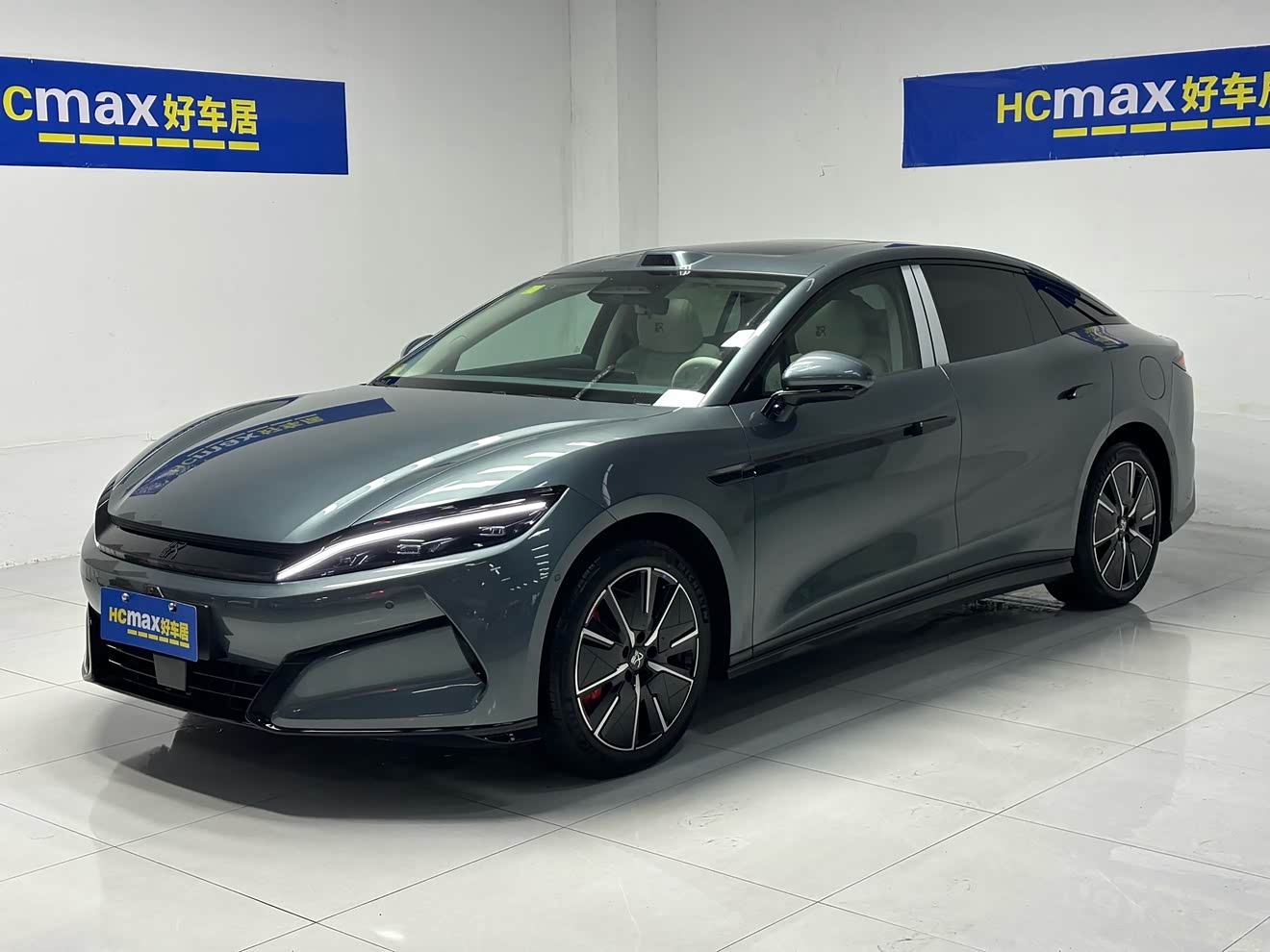 BYD HanL 2025 car image 