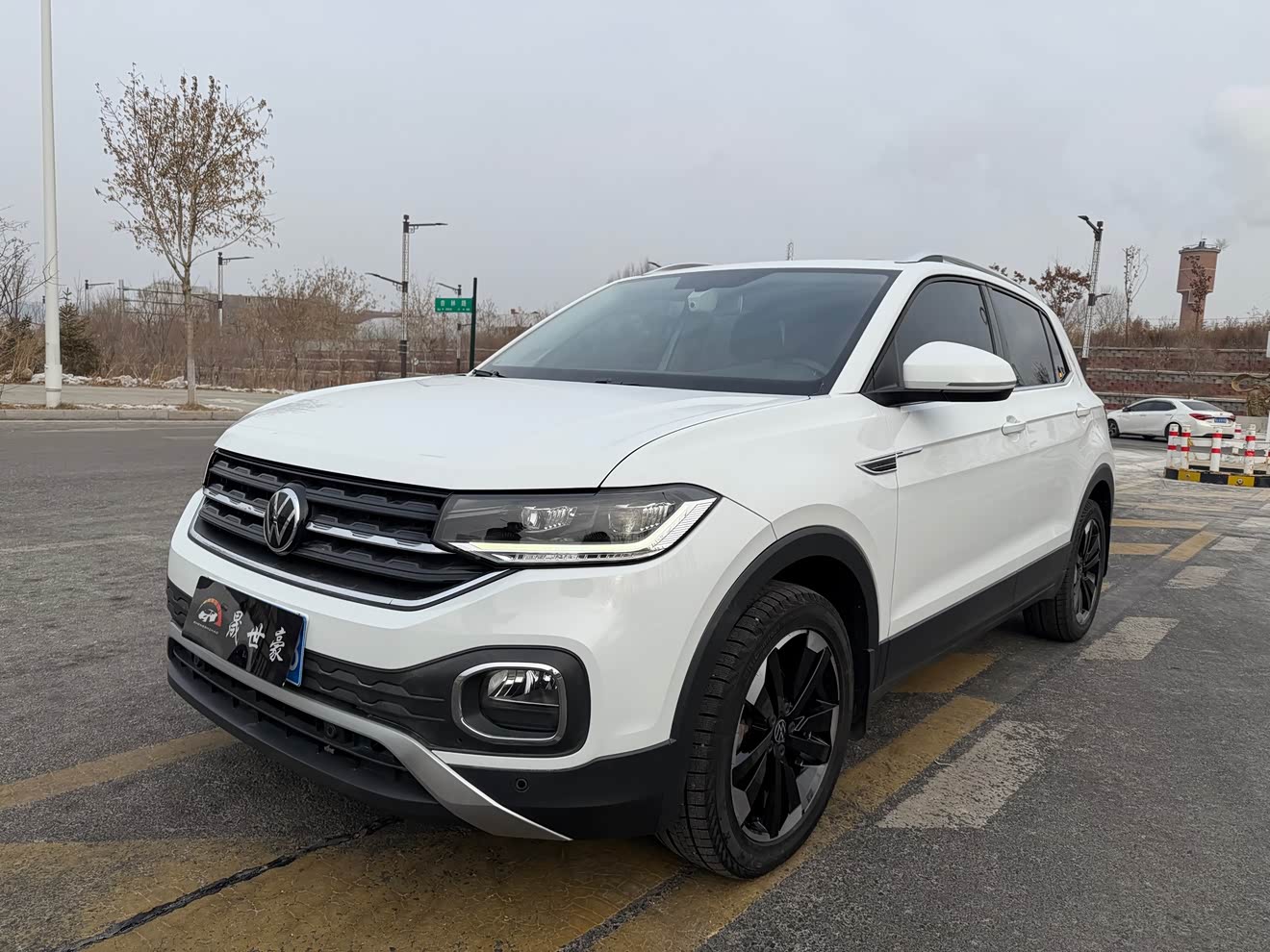 Volkswagen Tacqua 2021 car image 