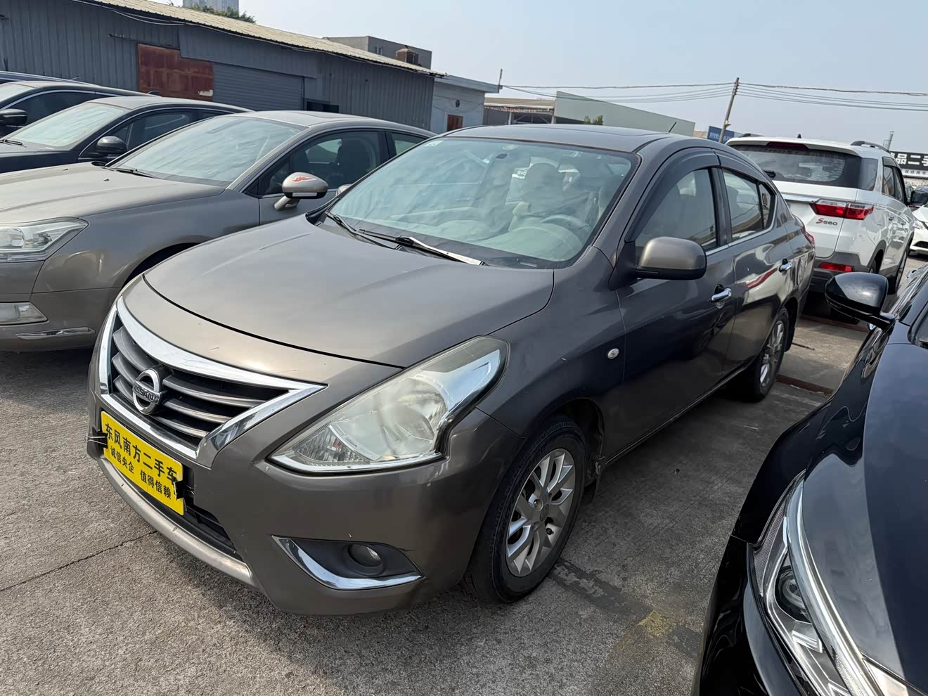 Nissan Sunny 2014 car image 