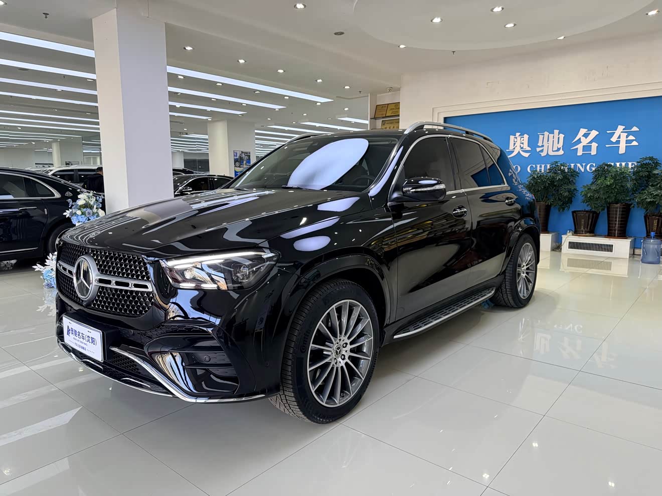 Mercedes-Benz GLE Class 2024 car image 