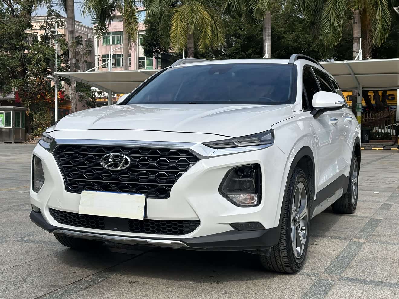 Hyundai Santa Fe 2020 car image 
