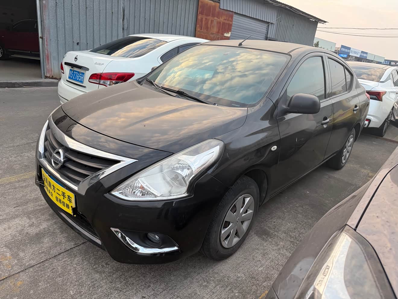 Nissan Sunny 2016 汽车图片 