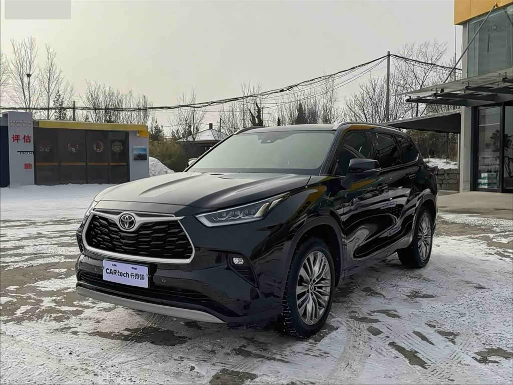 Toyota Highlander 2025 car image 