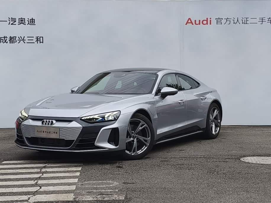 Audi e-tron GT 2024 car image 