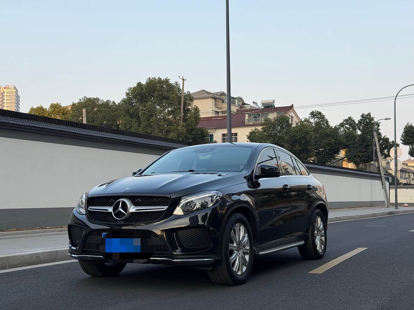 Mercedes-Benz GLE Coupe 2017 car image 
