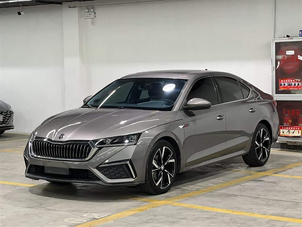 Skoda Octavia 2022 car image 