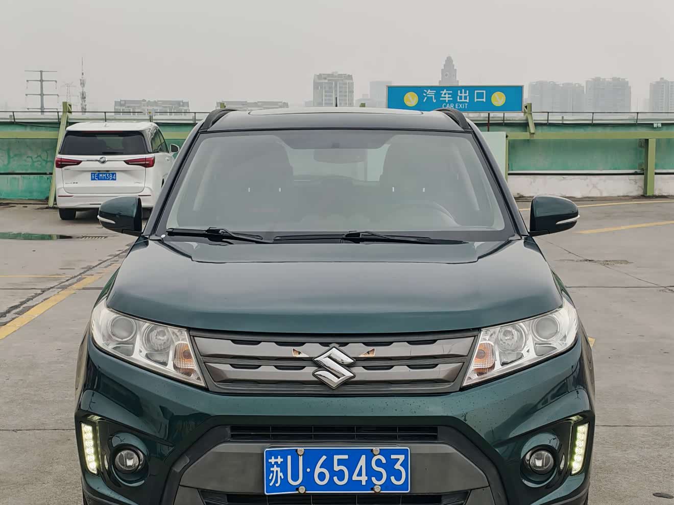 Suzuki Vitara 2017 image de voiture 