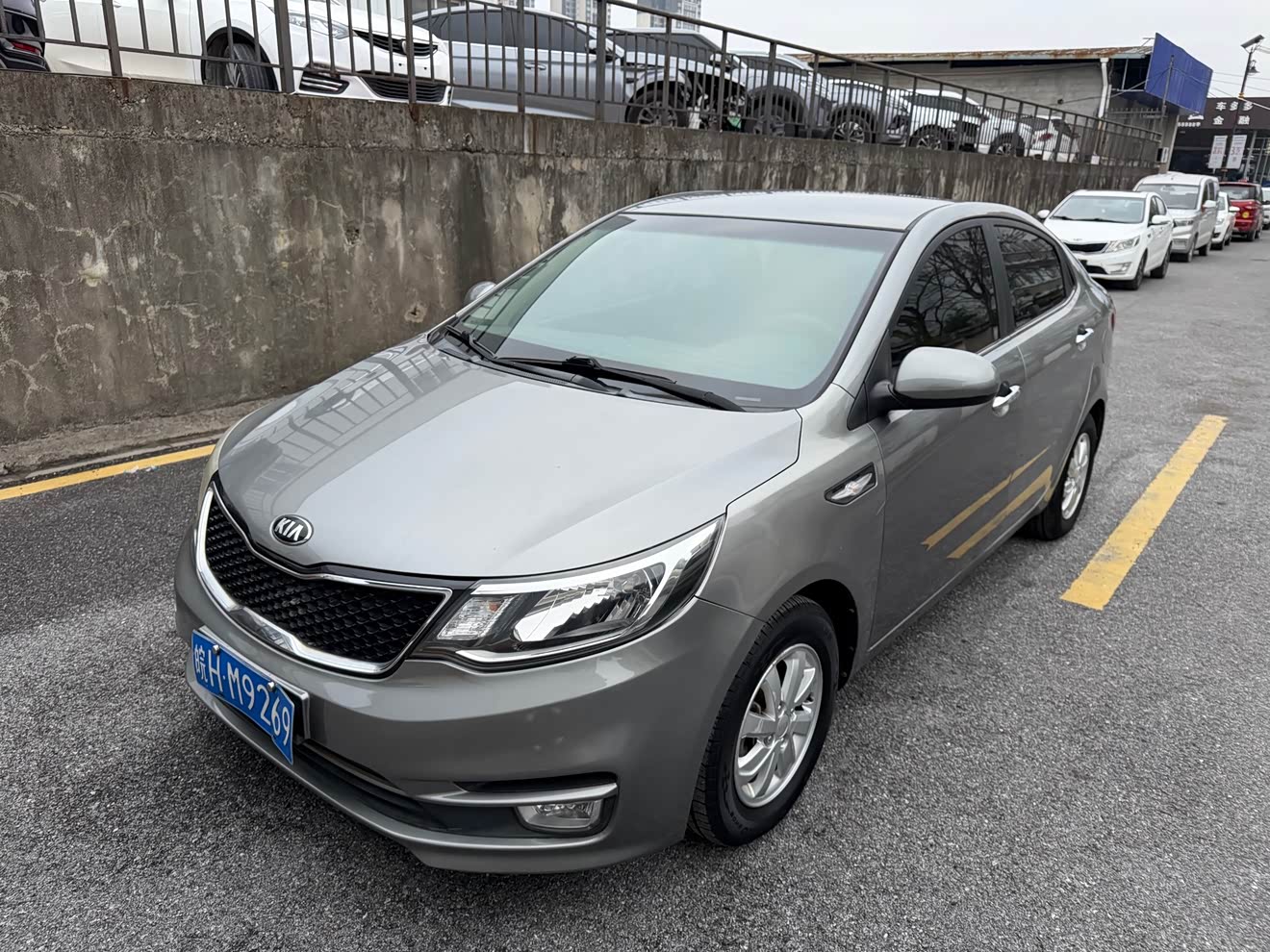 Kia K2 2015 汽车图片 