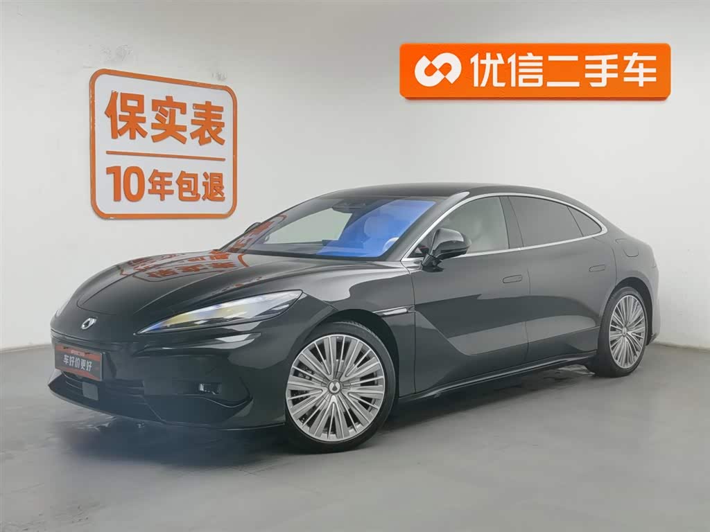 Denza Z9 2024 immagine di auto 