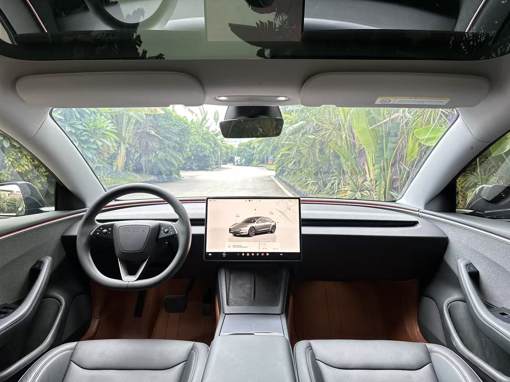 Tesla Model 3 2024 car image #11