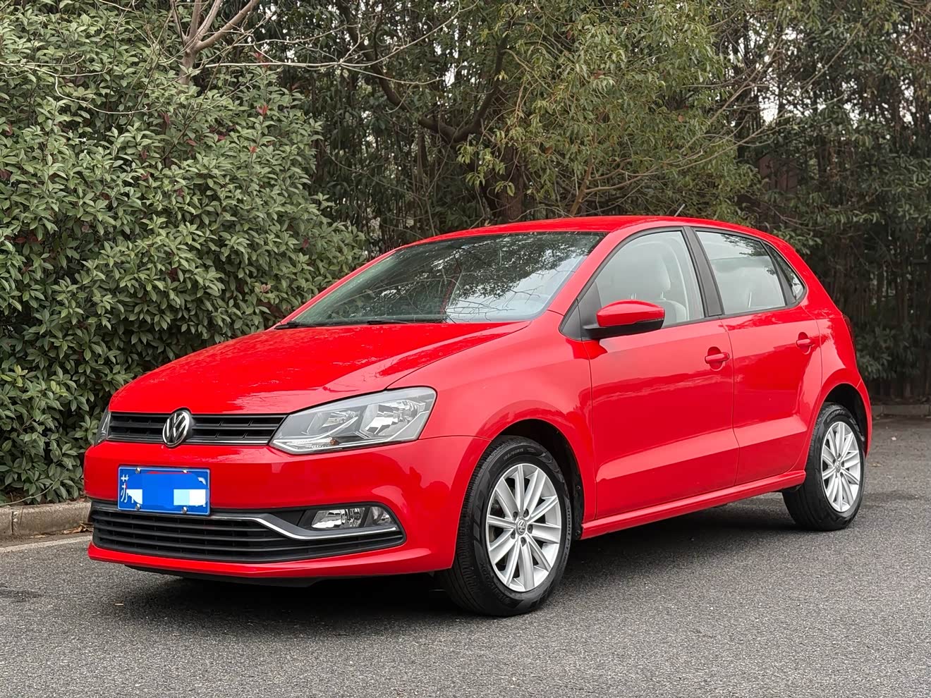 Volkswagen Polo 2015 immagine di auto 