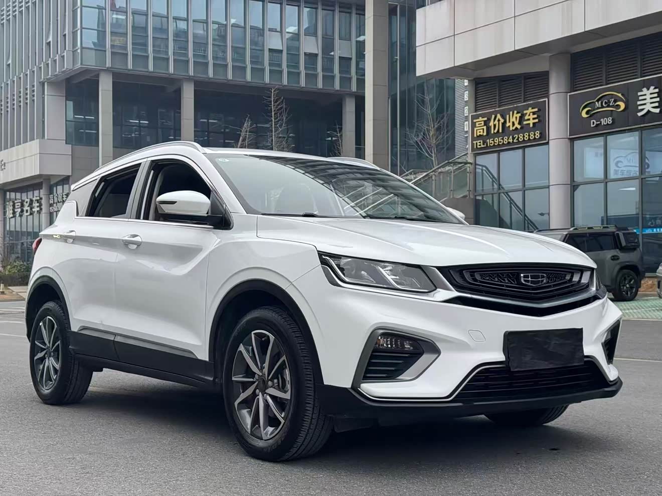GEELY Coolray 2021 car image 
